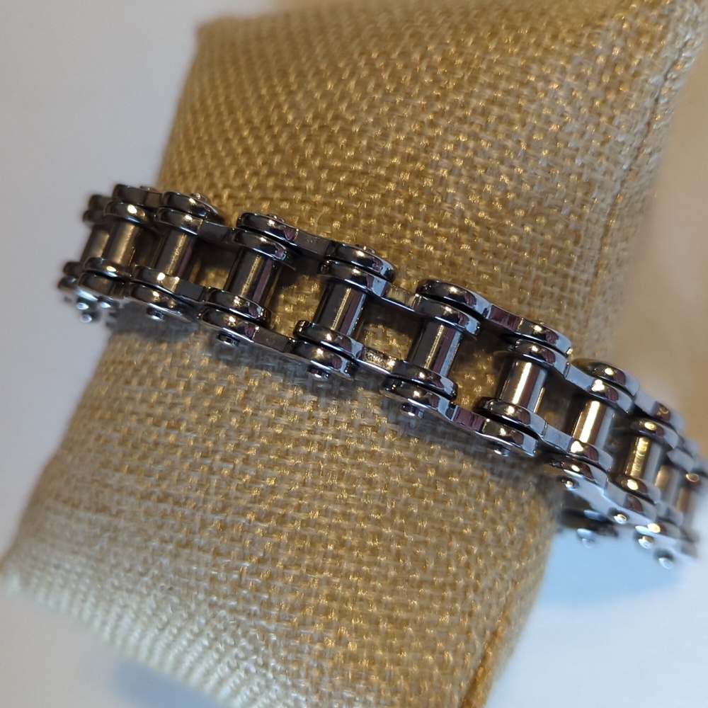 NWOT Men's Silver Chain Link Bracelet
